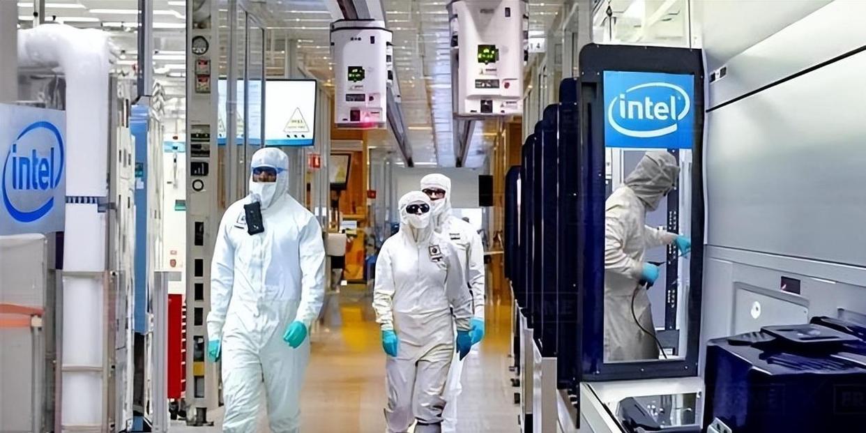 2025芯片大戰(zhàn)迎來分水嶺，中方警告全球“配合美國禁令就是違法”，美媒承認中國超越時刻已到(圖9)